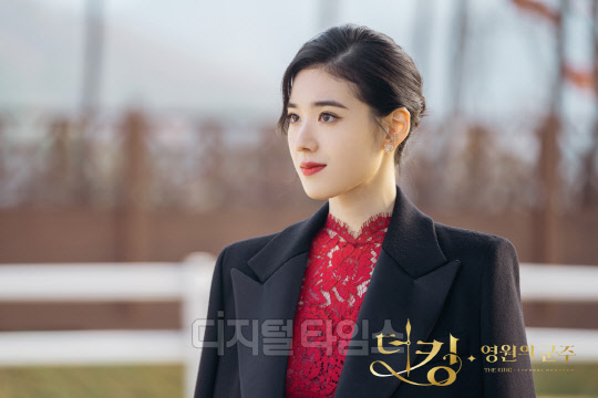 정은채 (사진=더킹 캡처)